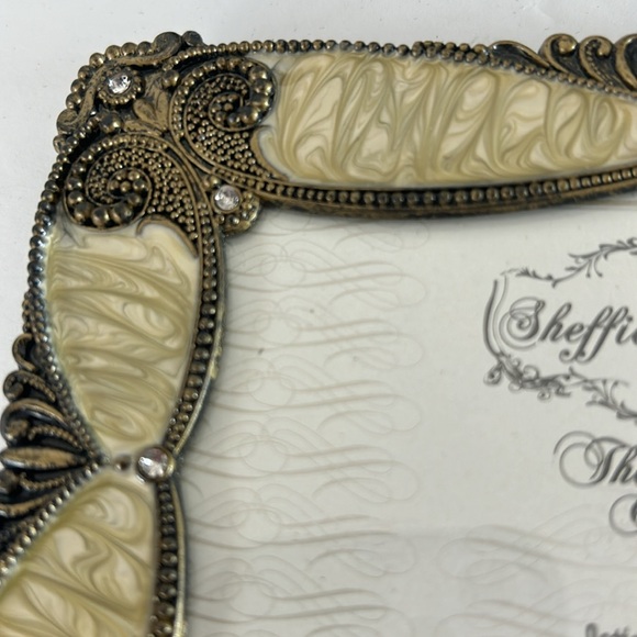 Sheffield Home The Vintage Collection Austrian Crystals 5”x 3.5” Photo Frame - Picture 5 of 12